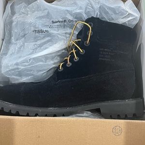 Off-White x Timberland black velvet boot